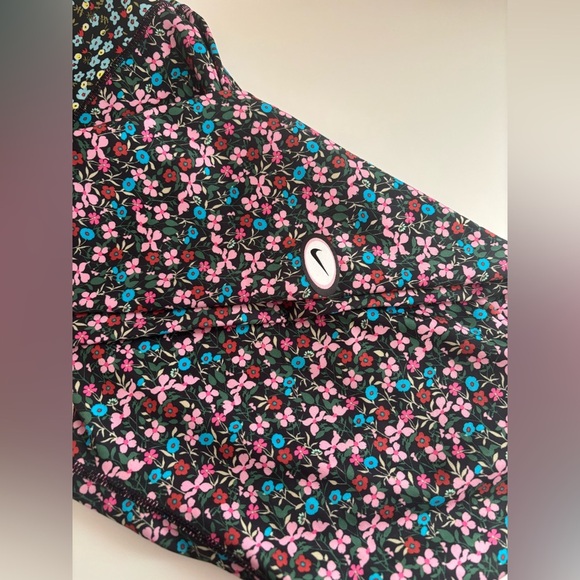 Nike One Floral Ankle Leggings DryFit Pink Blue Black Size S Workout - Picture 7 of 7